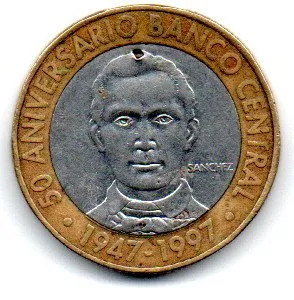 República Dominicana - 1997 - 5 Pesos - Comemorativa - 50 Aniversario Banco Central - C/ Tentativa de furo