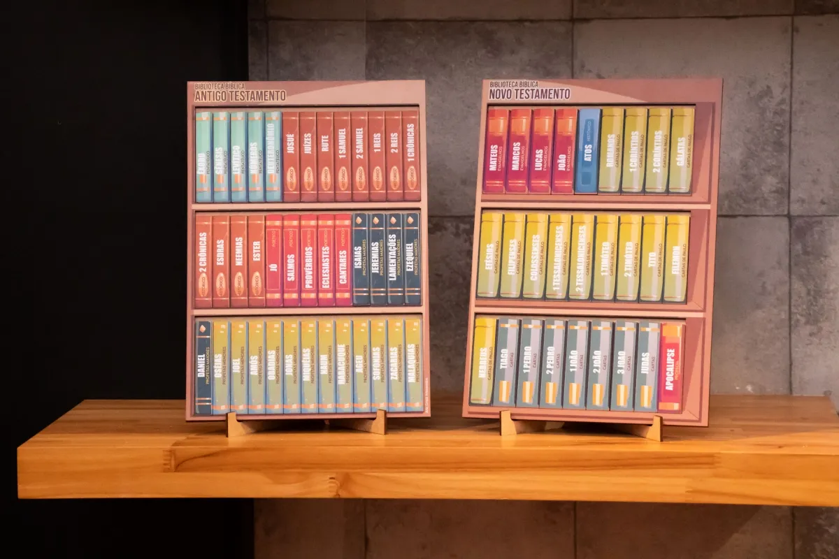  Biblioteca Bíblica - Antigo e Novo Testamento 