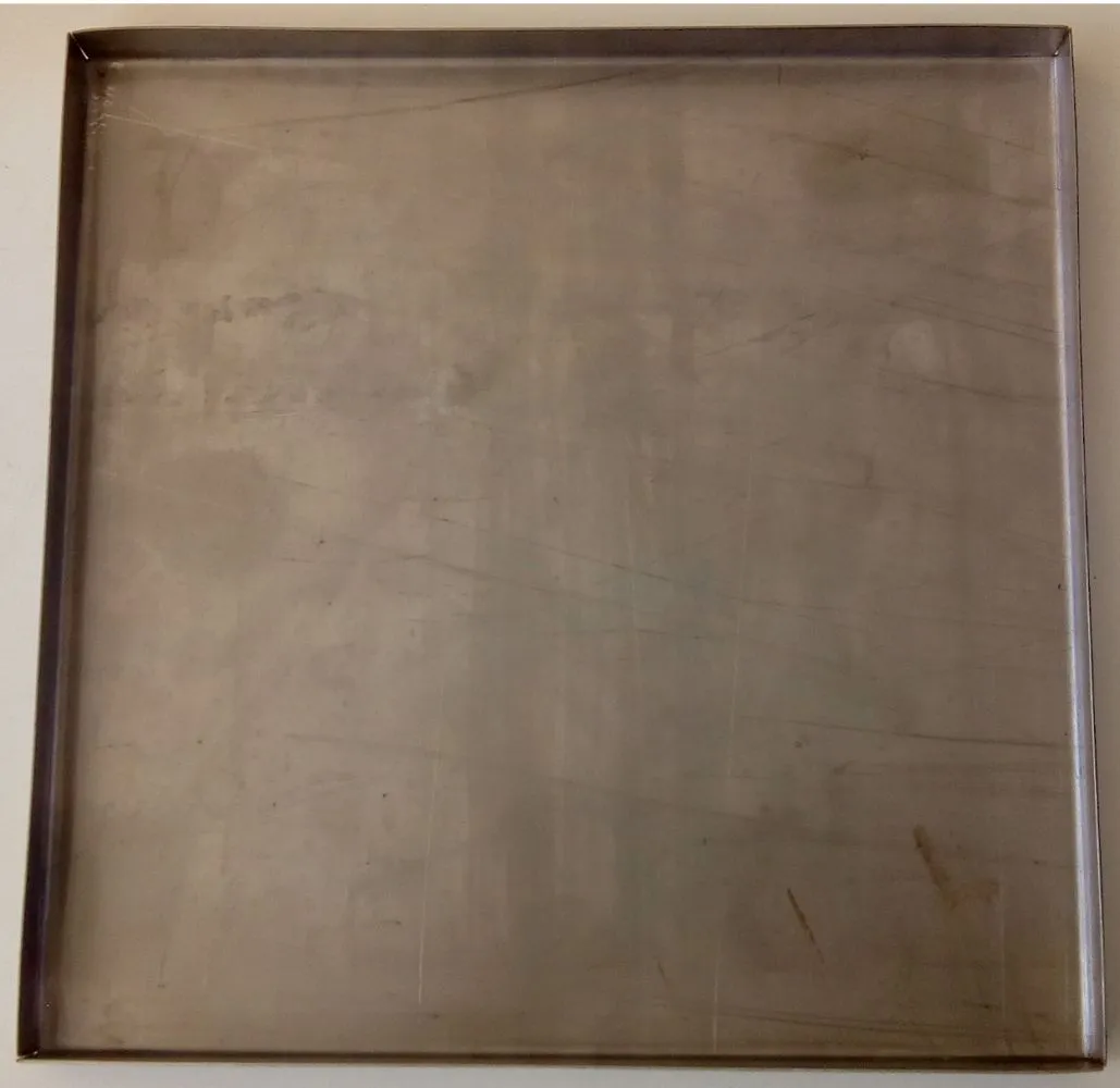  BI3141 - BANDEJA  INOX  304   TAM:    31 x 41 x 2 cm       Imagem