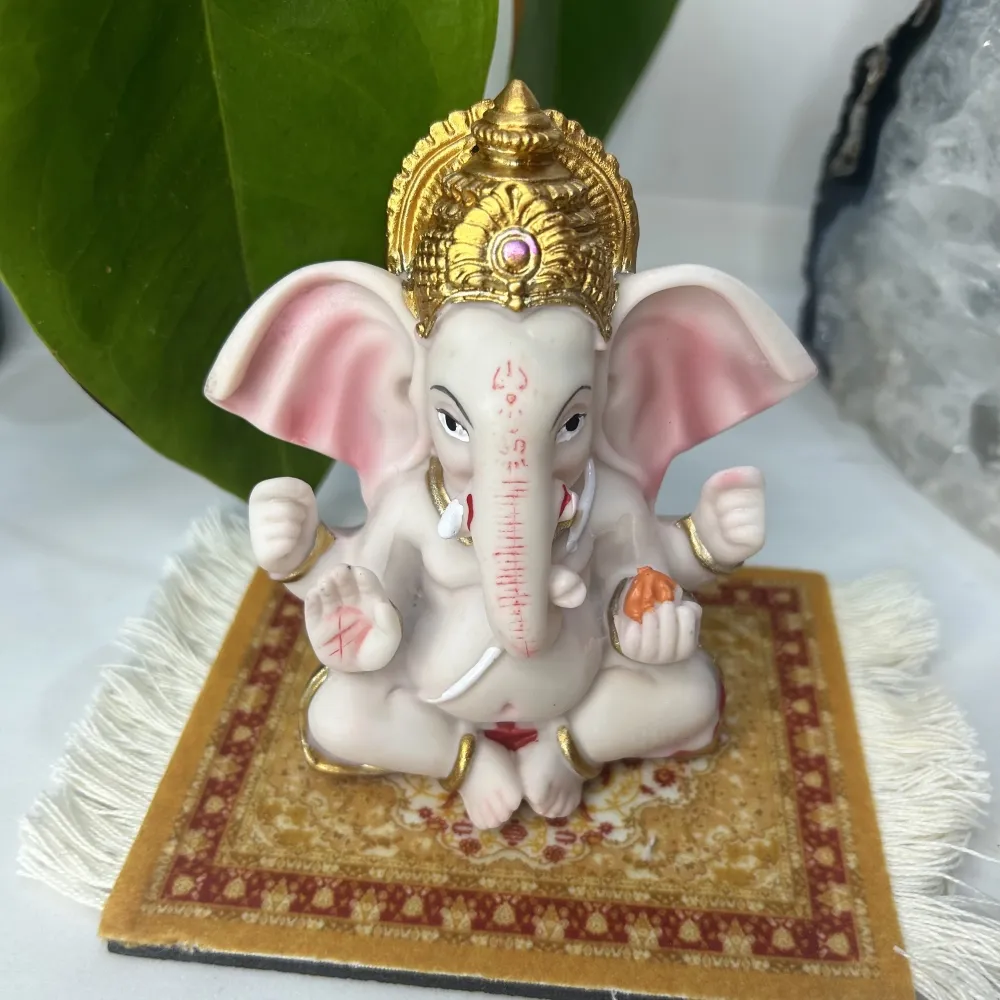 Ganesha Baby Branco 9cm - Foto 2