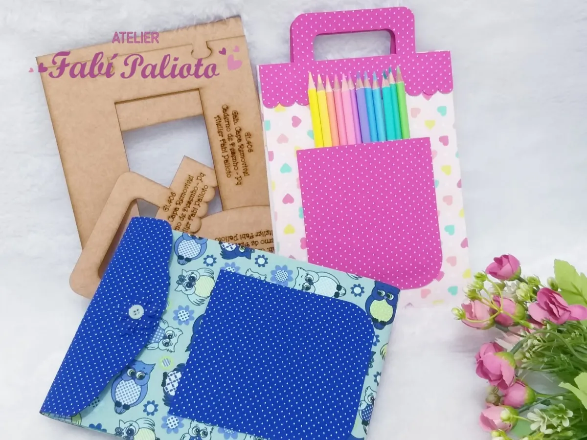 G1.406  Gabarito de Moldes em MDF  Capa Removível para Caderno de desenho pequeno