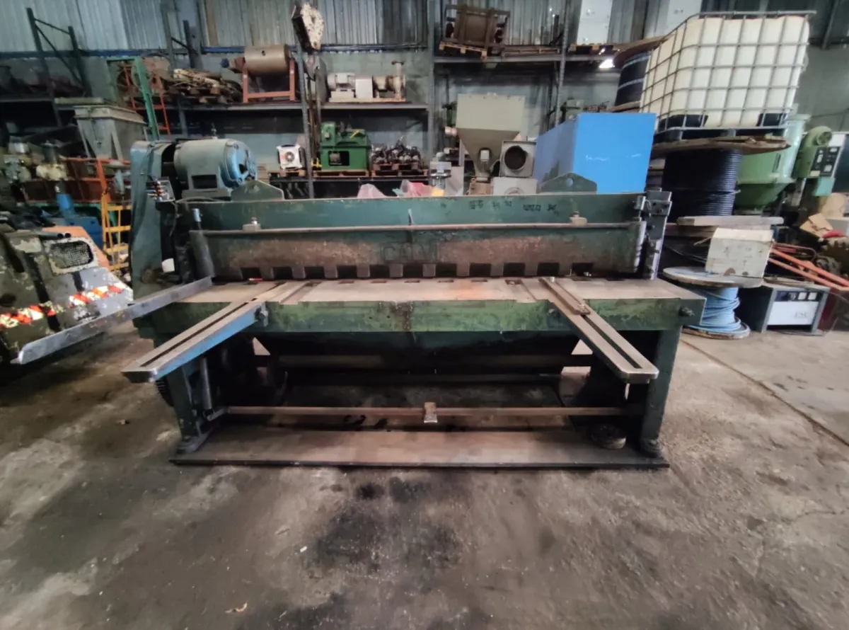 Guilhotina Calvi 2000 x 5 mm - Cód. 1619 Imagem