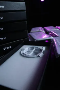 iPhone 11 64gb / 128gb LACRADO + GARANTIA APPLE - Foto 2