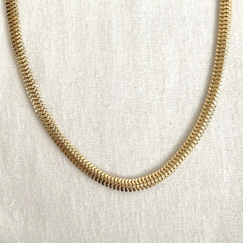 Choker Malha Maleável Trabalhada 6mm - Ouro 18k Imagem