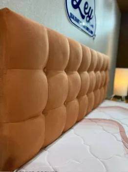 Cabeceira Luxo Terracota Sued Queen 