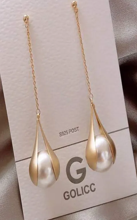  Par Elegante Liga De Cobre Detalhe De Pérola Falsa Brincos Pendentes Para Mulheres Para Diário Trajeto Imagem