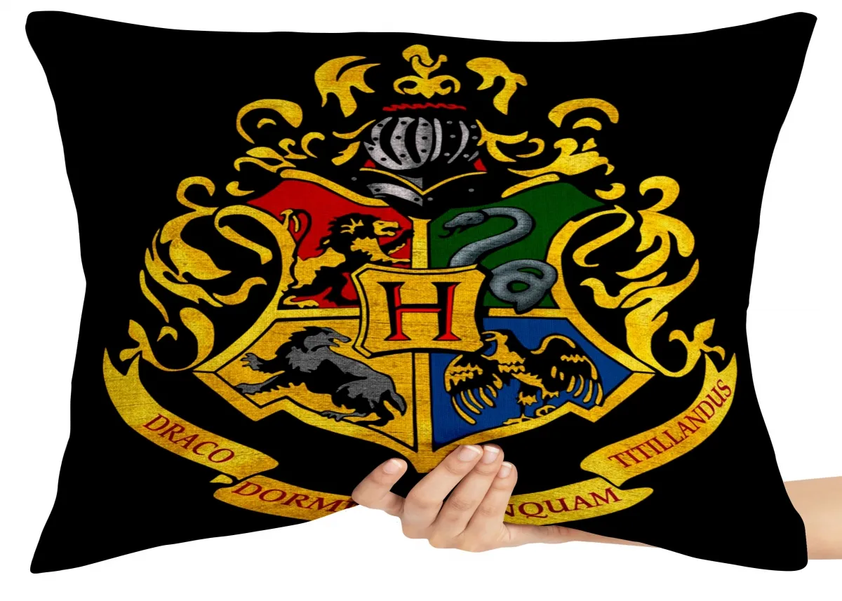 Capa de Almofada ou Travesseiro Hogwarts Harry Potter