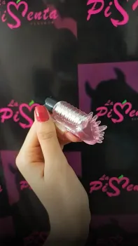 Finger vibrator 