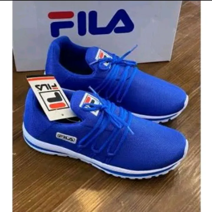Tenis Fila Azul  Imagem