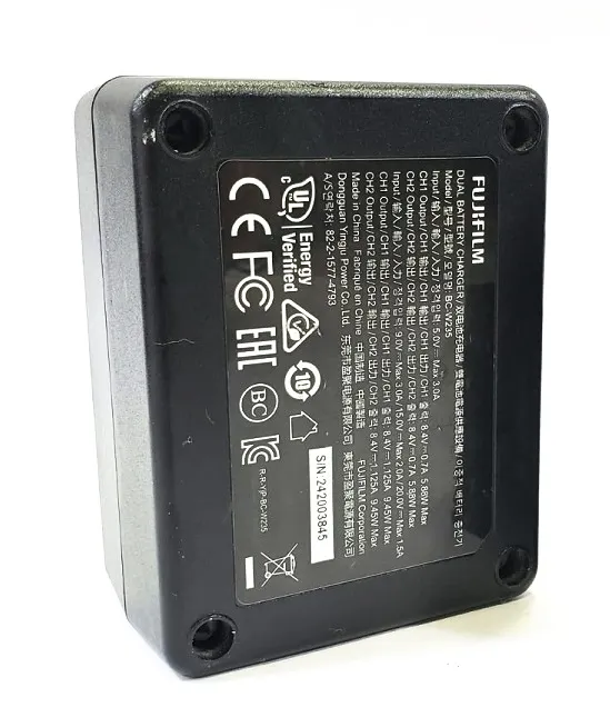 Carregador Duplo de Bateria Fujifilm BCW235 - Usado