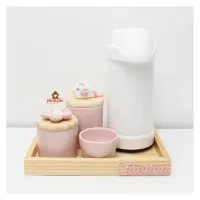 Passarinho + Flor - Kit Higiene - 5 peças - Cores - Bandeja Madeira  - Garrafa G