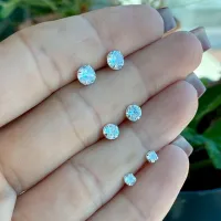 Trio de brincos de zirconia redondo