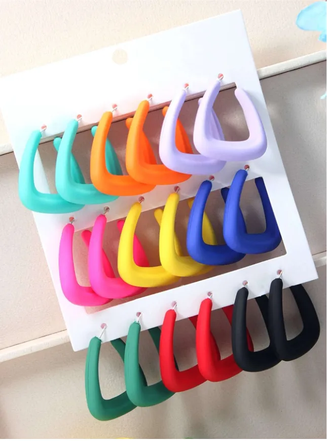 BRINCOS Multicolorido Resina Triângulo Em Forma Brincos De Argola Adequado Para Mulheres