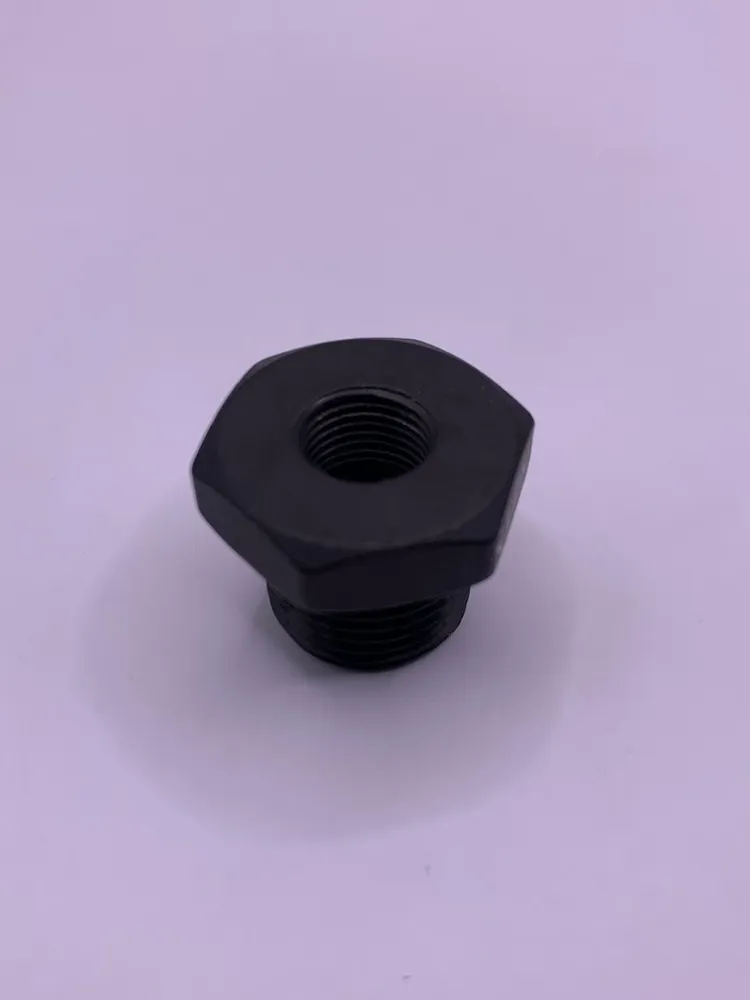 Tampão 3/8" com Furo Central de 1/8" Preto