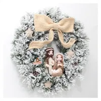 Guirlanda Nevada - Sagrada Família - 60cm - Foto 3