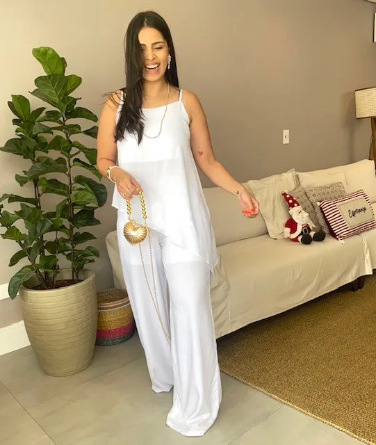 CONJUNTO BLUSA ASSIMÉTRICA E CALÇA - BRANCO Imagem