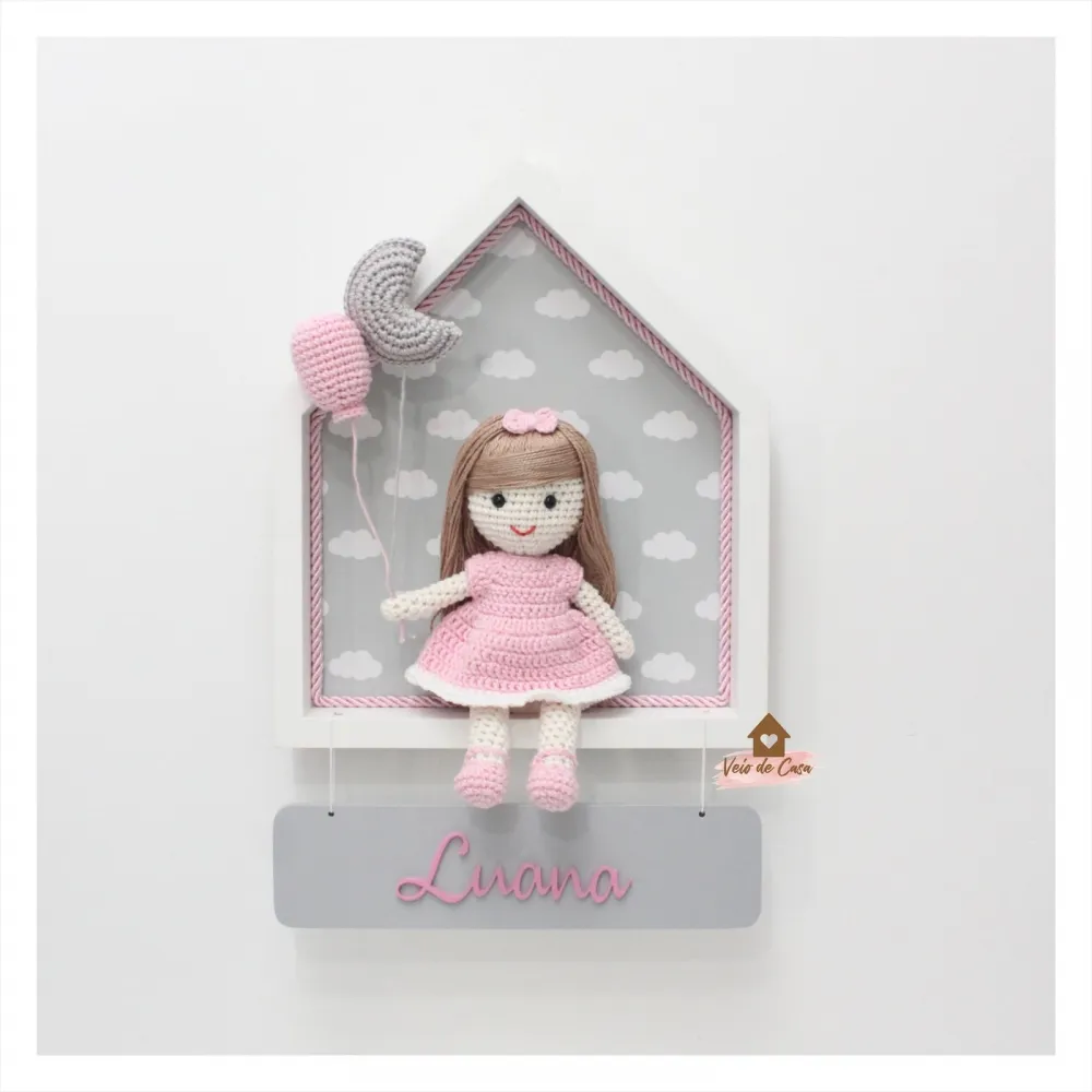 Boneca Cabelo Liso - com Balão e Lua - Casinha Branca - Porta Maternidade