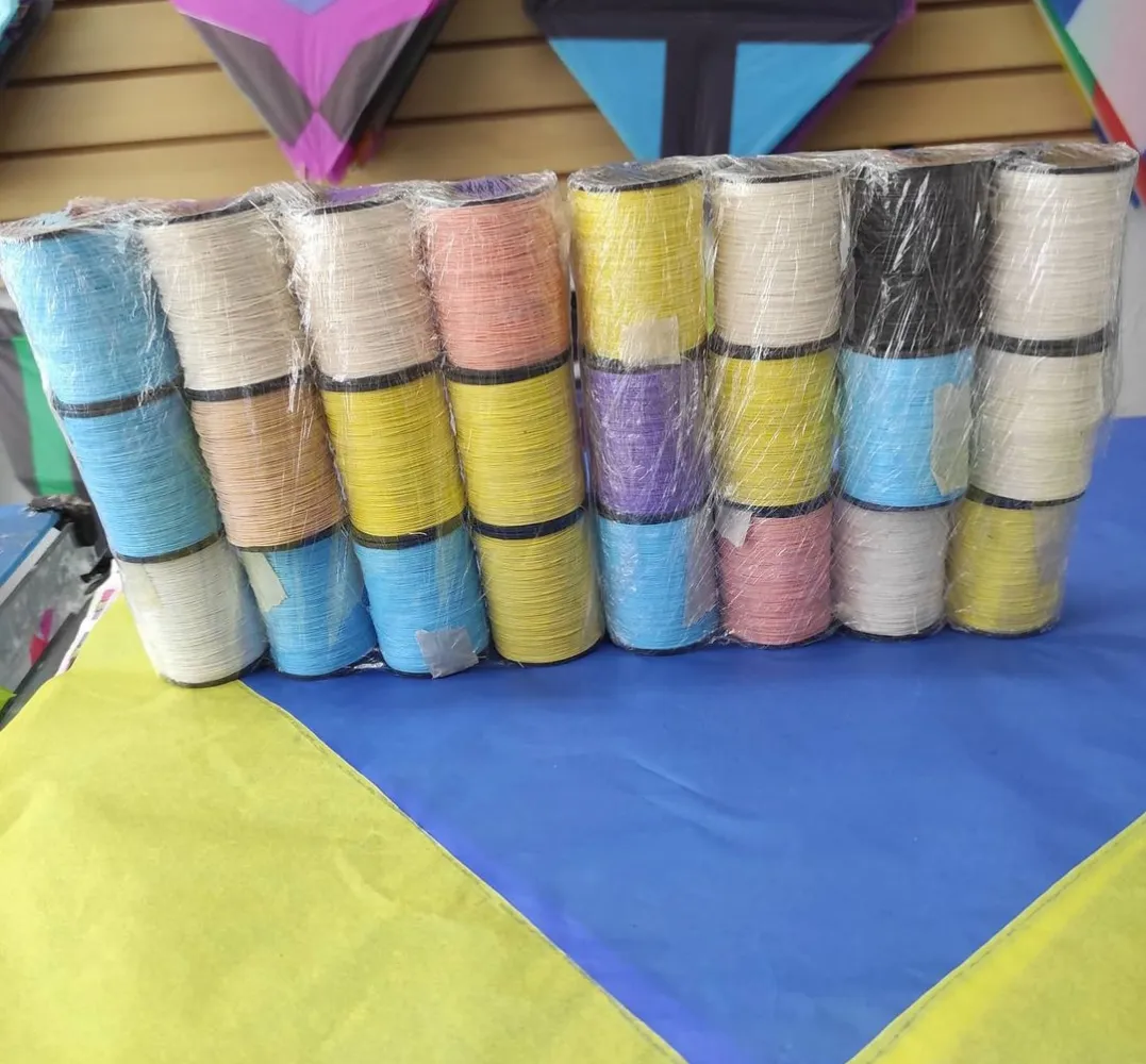 Linha de Pipa de 100 jardas PCT c/12 unidades  Imagem