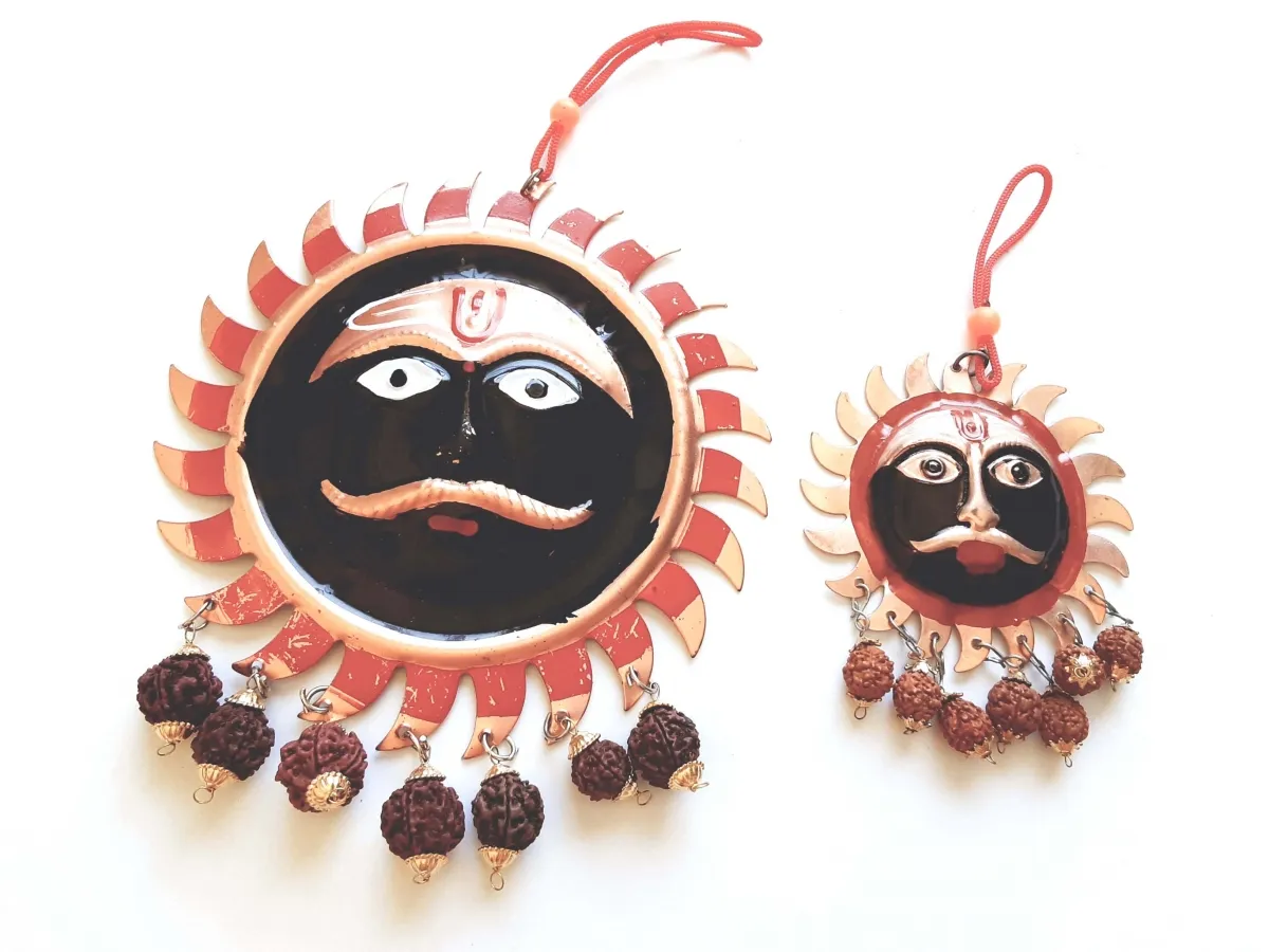 Máscara Kali & Surya com Rudrakshas 2 Tamanhos