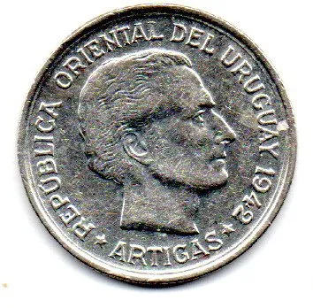 Uruguai - 1942 - 1 Peso - Prata .720 - Aprox. 9g - 27mm