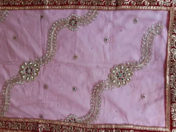 ESGOTADO! Toalha de Mesa Organza. Bordado Modelo 1 - Foto 2