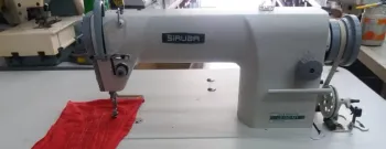 Máquina de Costura Reta Industrial Siruba L818 convencional