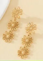 2 peças Brincos pendentes flor - Foto 6