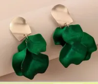 Brincos pendentes pétala - Foto 2