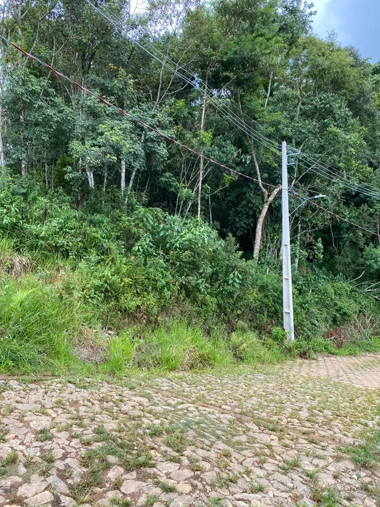 Vende-se terreno em Itatiaia /Ouro Branco