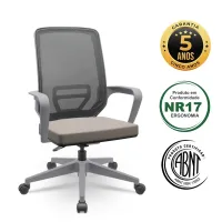 Poltrona Executiva Adrix Grafite Base Piramidal