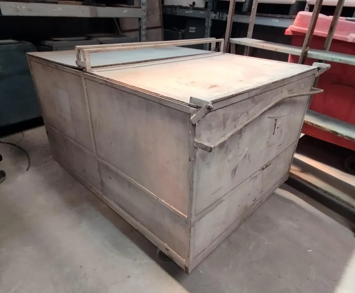 Carrinho caixa para armazenamento e transporte de ferramentas - Cód. 129