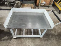 Carrinho para trasnporte com tampo em aço inox - Cód. 154  - Foto 3