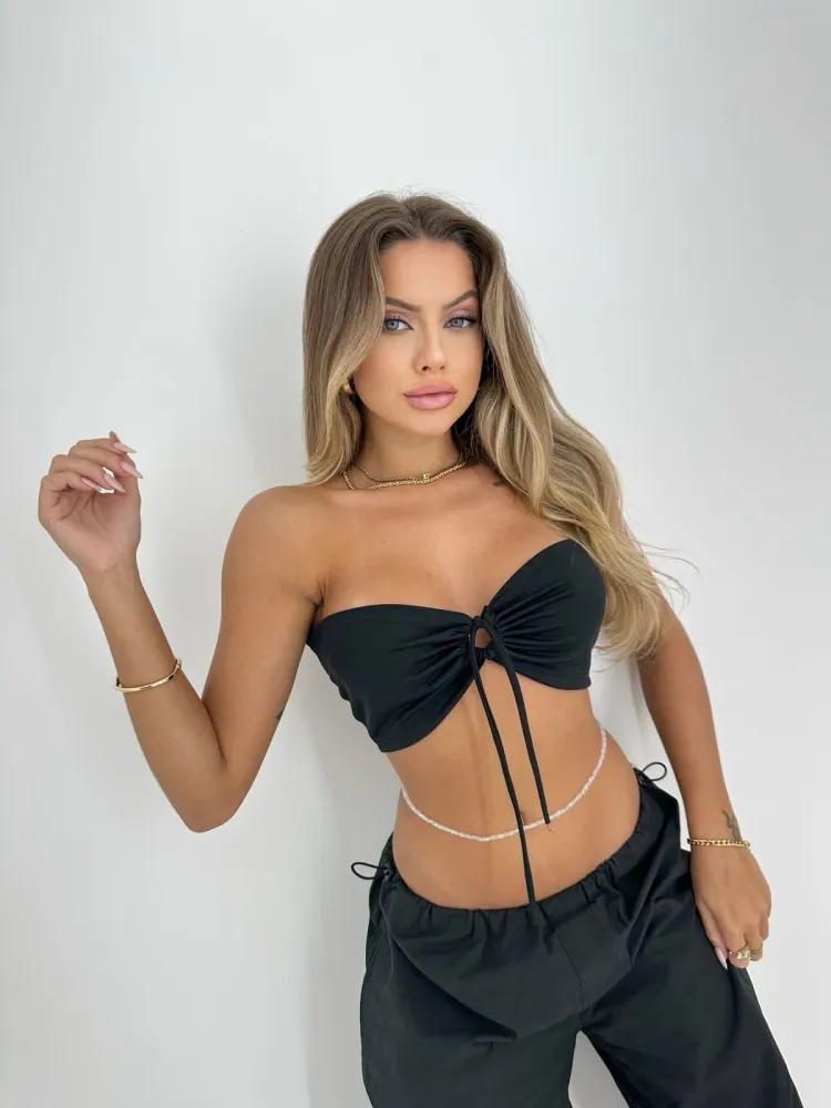 Cropped Liza