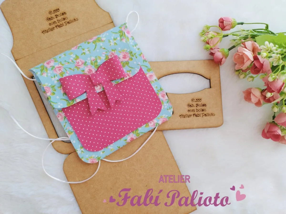 G1.555  Gabarito de Moldes  em MDF  Bolsa com Bolso Imagem