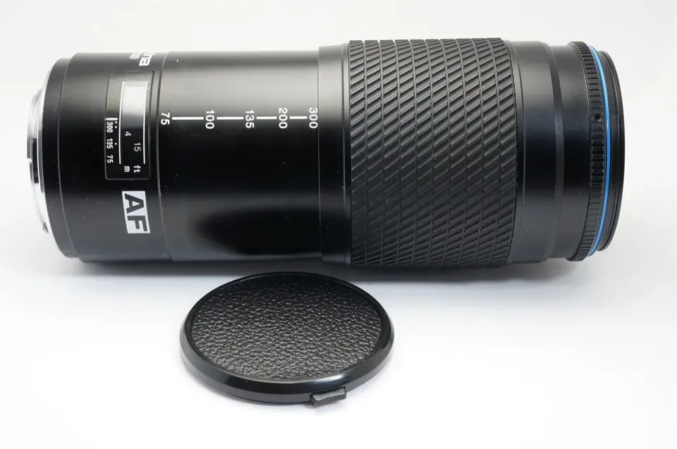 Lente Tokina 75-300mm f/4.5-5.6 p/ Pentax