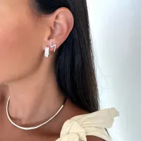 Brinco Argolinha Quadrada Cravejado Interna e Externamente com Microzircônias - Ródio Branco - Foto 2