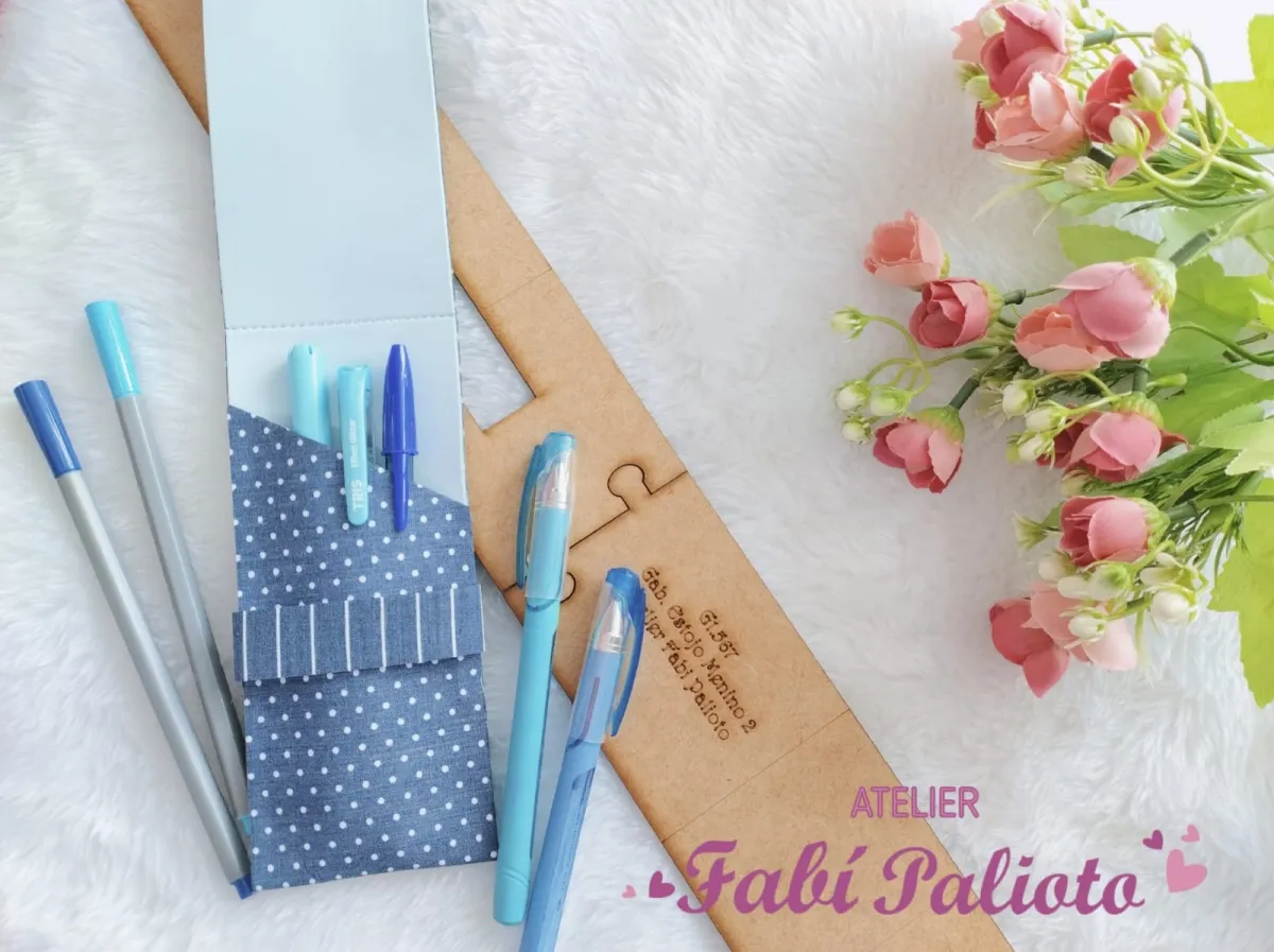 G1.567  Gabarito de Moldes  em MDF Estojo Menino 2 Imagem