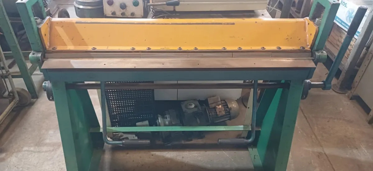 Dobradeira Viradeira De Chapas Wlobo Usada - 1 Metro De Boca