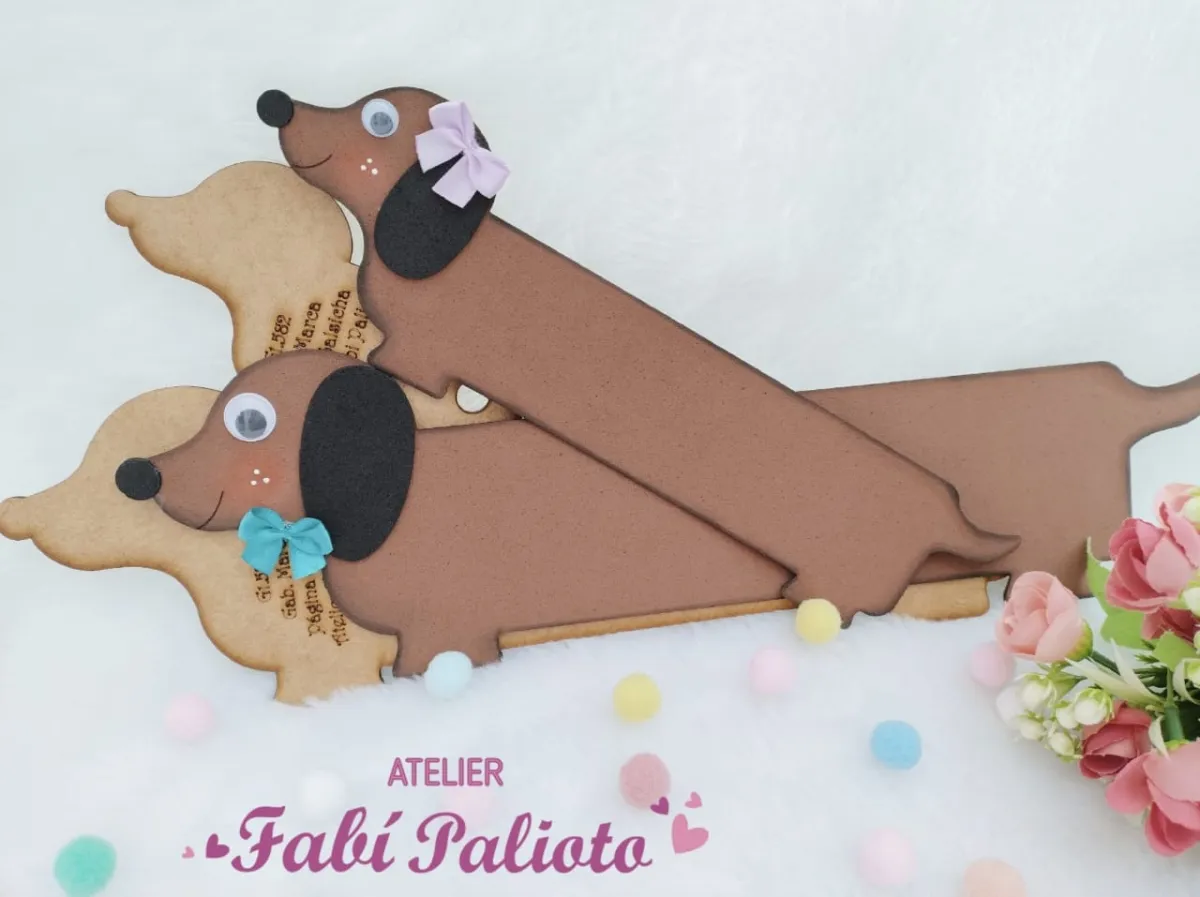 G1.582  Gabarito de Moldes  em MDF  Marca Página Salsicha Imagem