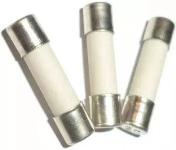 FUSIVEL CERAMICO-5X20 15A 