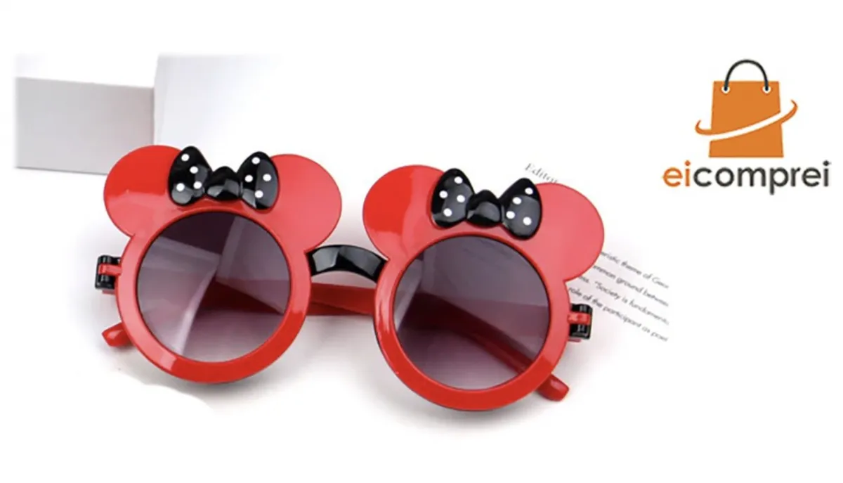 Óculos de Sol Infantil Mundo Minnie cor Vermelho c/ Preto - Importado    Imagem