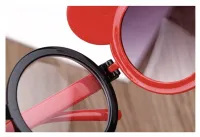Óculos de Sol Infantil Mundo Minnie cor Vermelho c/ Preto - Importado    - Foto 6