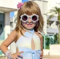 Óculos de Sol Infantil Flor cor Branco - Importado - Foto 4