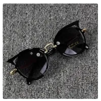 Óculos de Sol Infantil Gatinha Vintage Cor: Preto - Importado