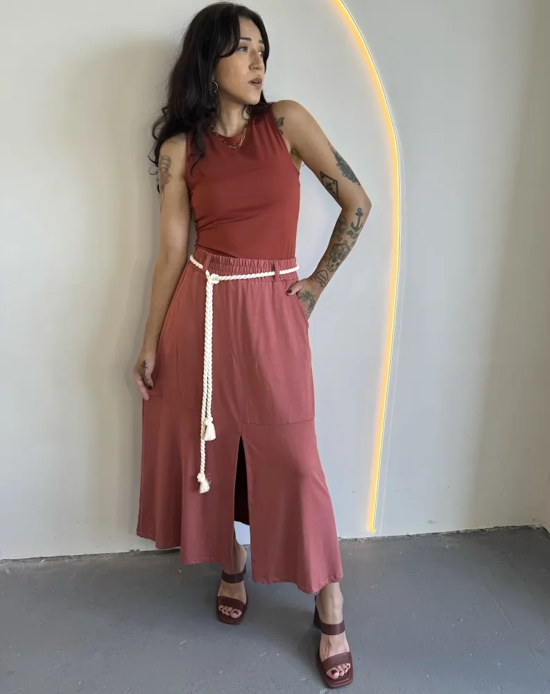 SAIA MIDI COM CORDÃO - GOIABA Imagem
