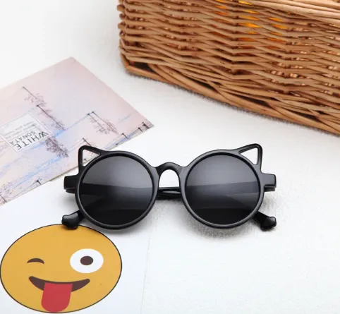  Óculos de Sol Infantil Modelo Gatinha Vintage Cor: Preto Frete Grátis