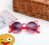 Óculos de Sol Infantil Modelo Gatinha Vintage Cor: Rosa Escuro Frete Grátis