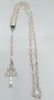 Terço Cristal Raimundo Irineu Serra  rosa e branco - Foto 3