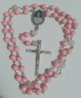 Terço Santa Dulce Dos Pobres Em Quartzo Rosa E Howlita  - Foto 4
