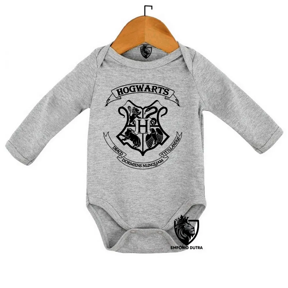 Body Bebê Infantil Hogwarts harry potter símbolo preto Imagem
